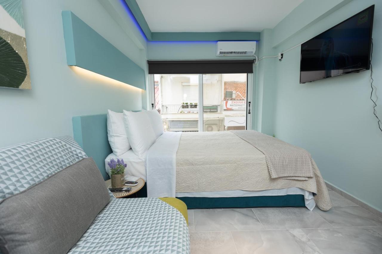 Ellmar - New & Modern Studio In The Center Chalkida Exterior photo